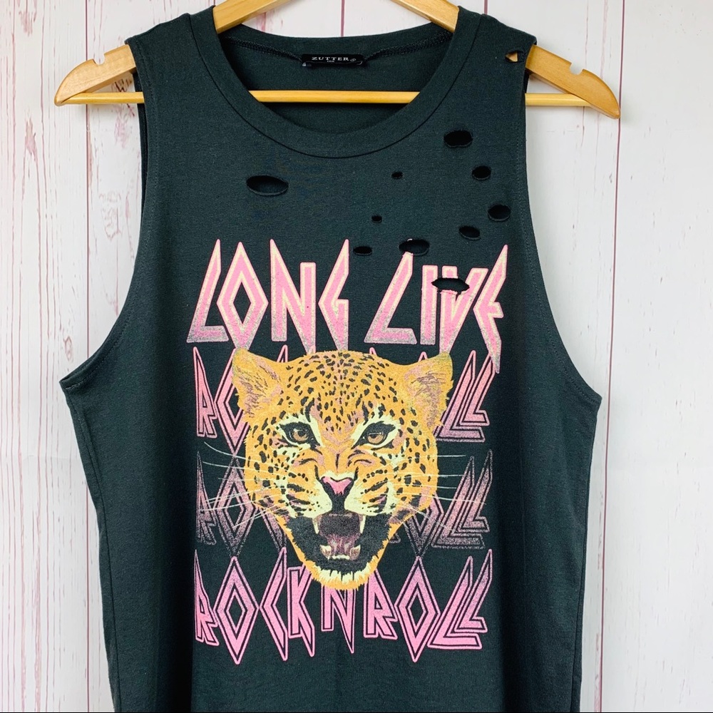 Long Live Rock N Roll Distressed Graphic Tee NWT - Picture 4 of 6